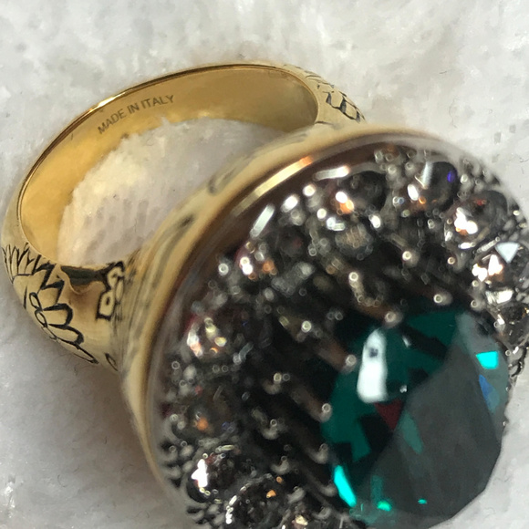 Alexander McQueen Gold and Green Statement Ring - Picture 7 of 8